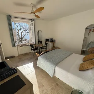  Appartement Liege, Vue Au Village De Les Mimosas